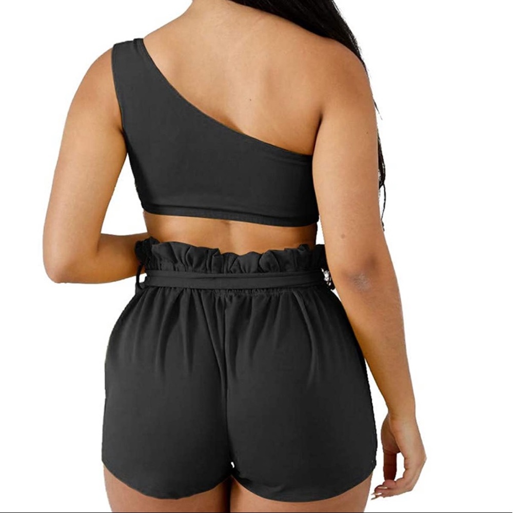 Crop Top Outfit - Picture 2 of 2